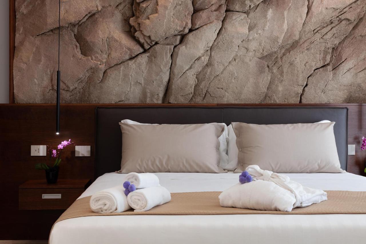 Palazzo Ferrucci Luxury Suites カリアリ エクステリア 写真