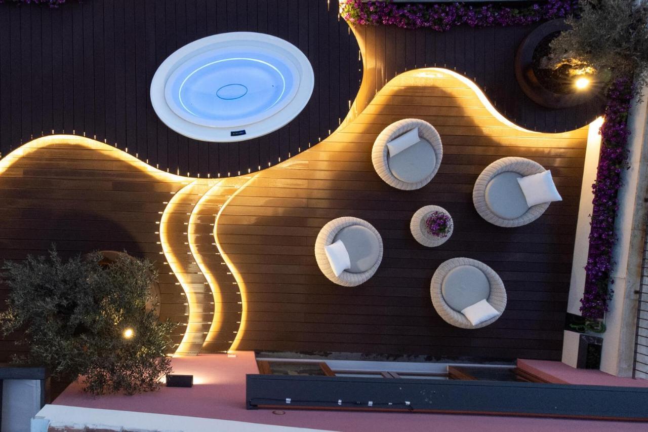 Palazzo Ferrucci Luxury Suites カリアリ エクステリア 写真