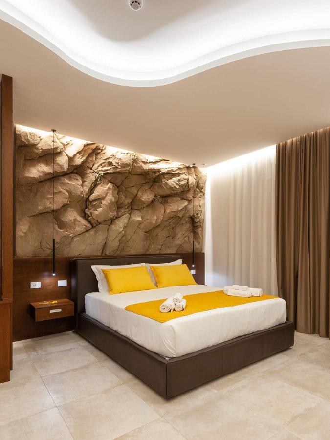Palazzo Ferrucci Luxury Suites カリアリ エクステリア 写真