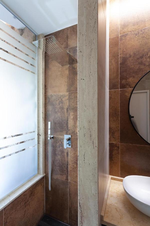 Palazzo Ferrucci Luxury Suites カリアリ エクステリア 写真