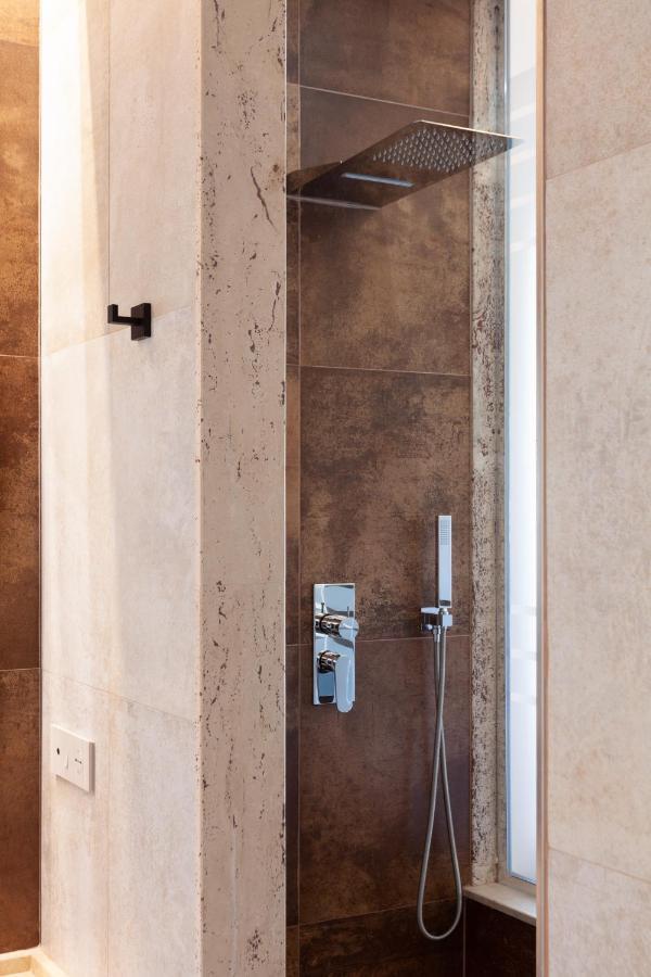 Palazzo Ferrucci Luxury Suites カリアリ エクステリア 写真